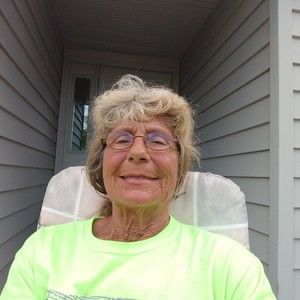 Meet your Posher, Debbie